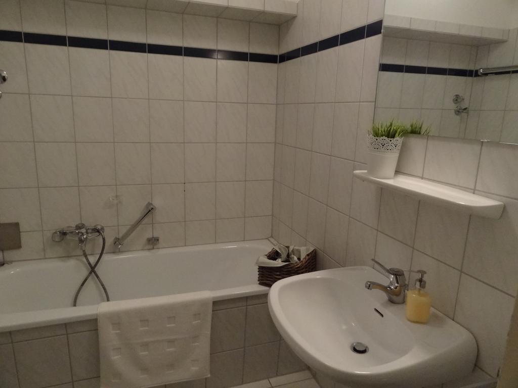 Hotel In Der Strassen Solingen Zewnętrze zdjęcie