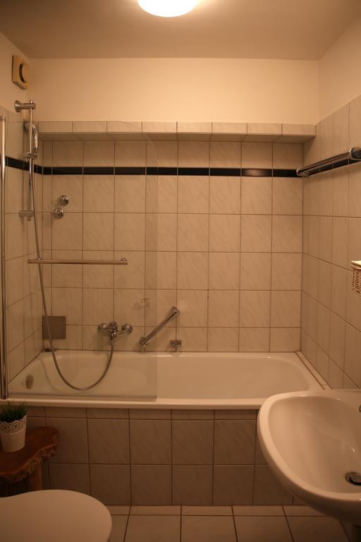 Hotel In Der Strassen Solingen Zewnętrze zdjęcie